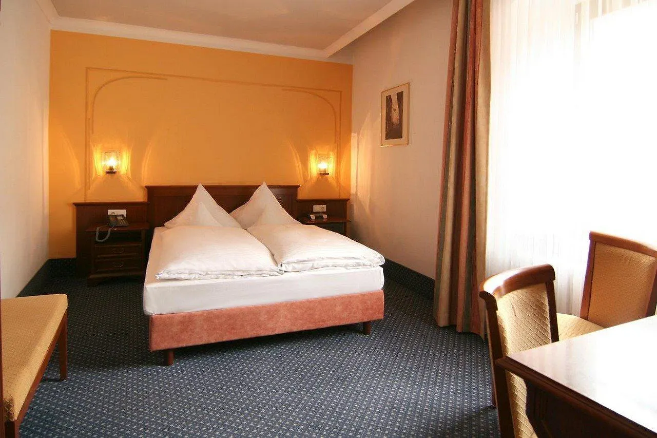 Altstadthotel Arch - Im Herzen der Altstadt Regensburg Hotel