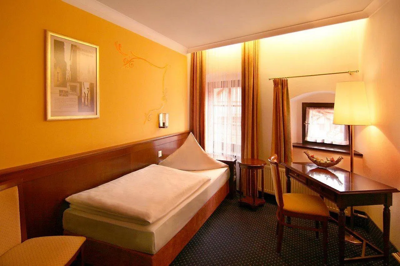 **** Hotel Altstadthotel Arch - Im Herzen der Altstadt Regensburg Deutschland