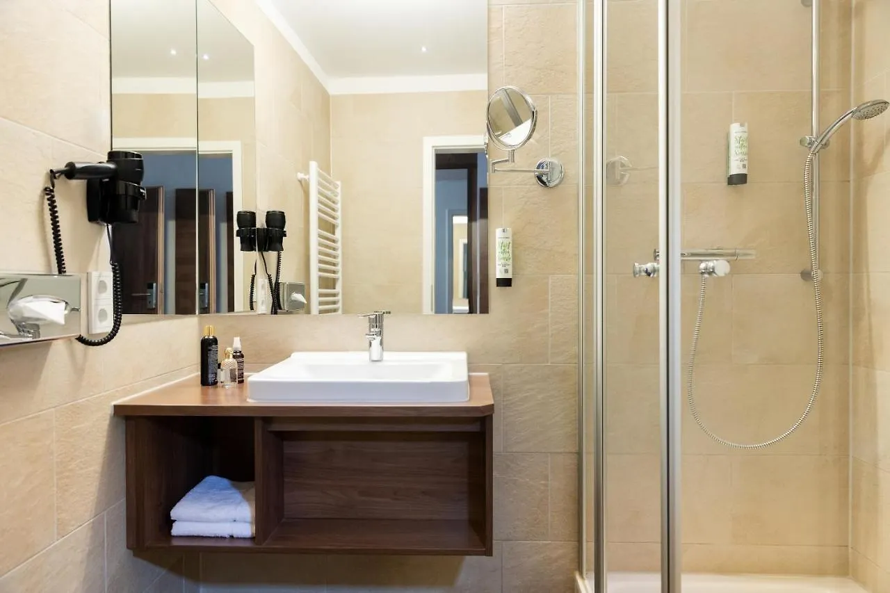 **** Hotel Altstadthotel Arch Regensburg Germany